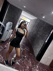 654353903: Chica busca chico en Ibiza