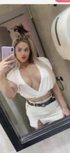 666760040: Chica busca chico en Ibiza