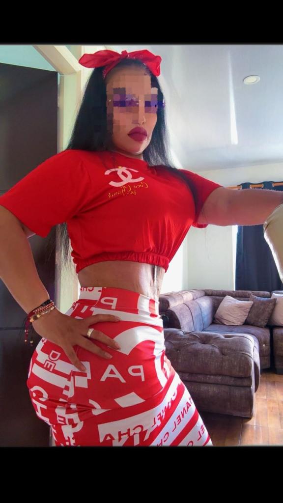 Chica busca chico en La Coruña: 