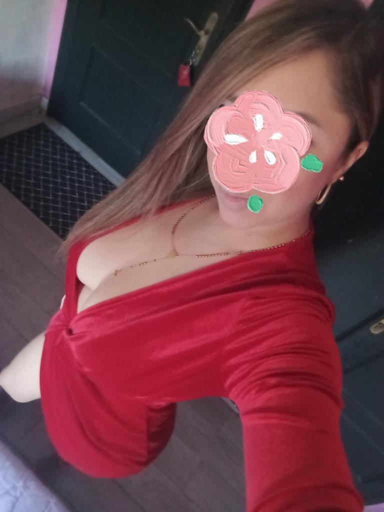 643398061: Chica busca chico en Murcia