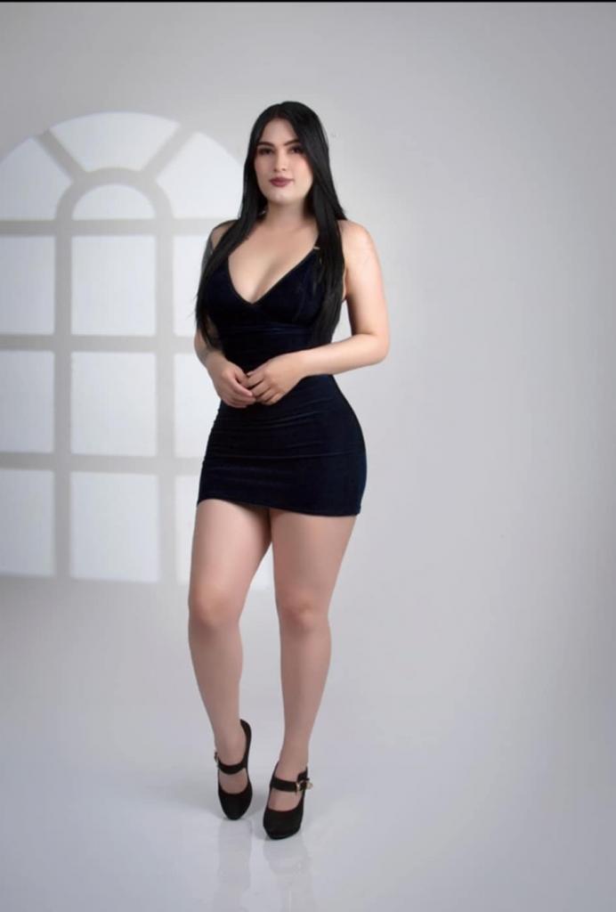 687795447: Chica busca chico en Barcelona