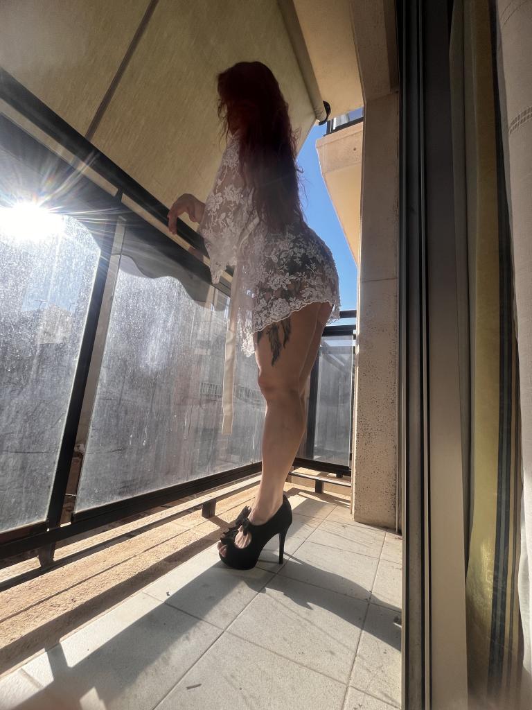 606183262: Chica busca chico en Alicante