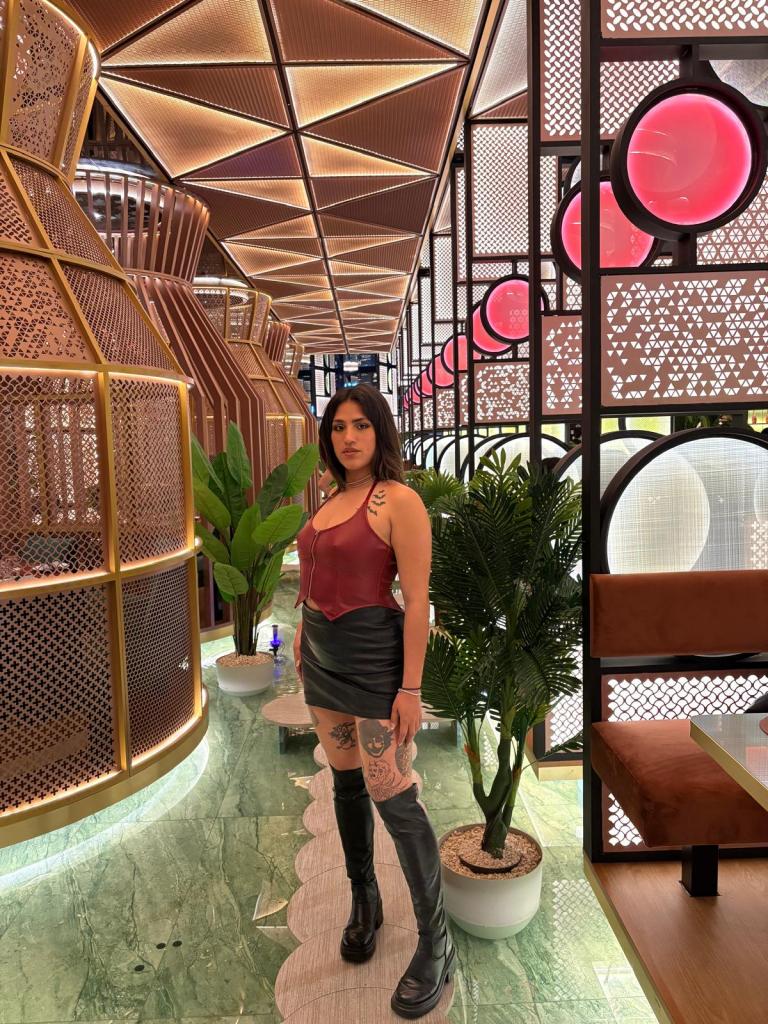 Chica busca chico en Cádiz: 