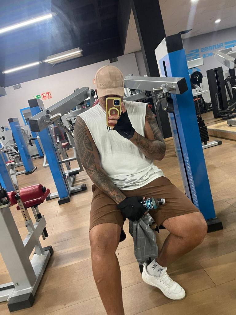 Chico busca chica en Pontevedra: 