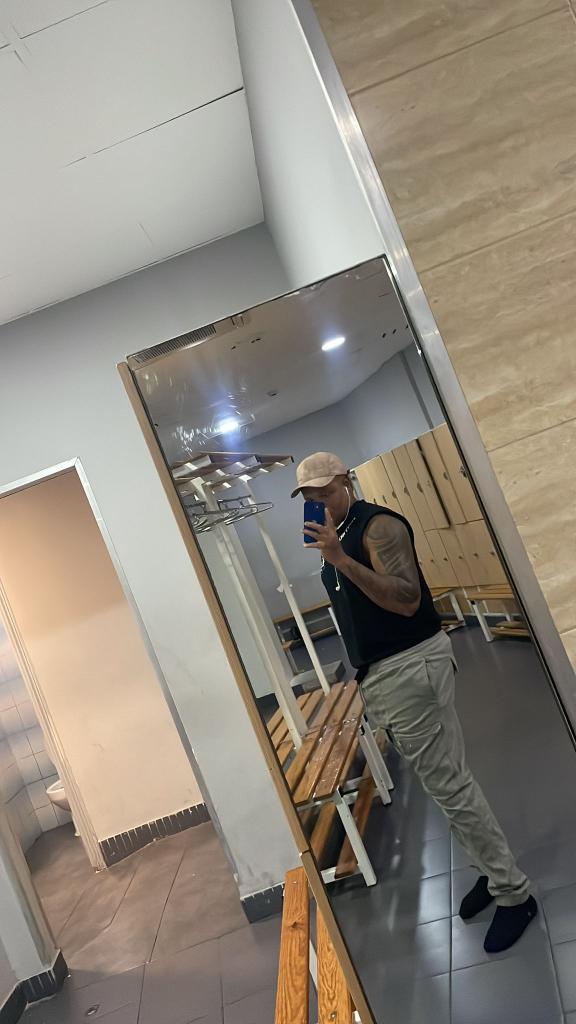 Chico busca chica en Pontevedra: 