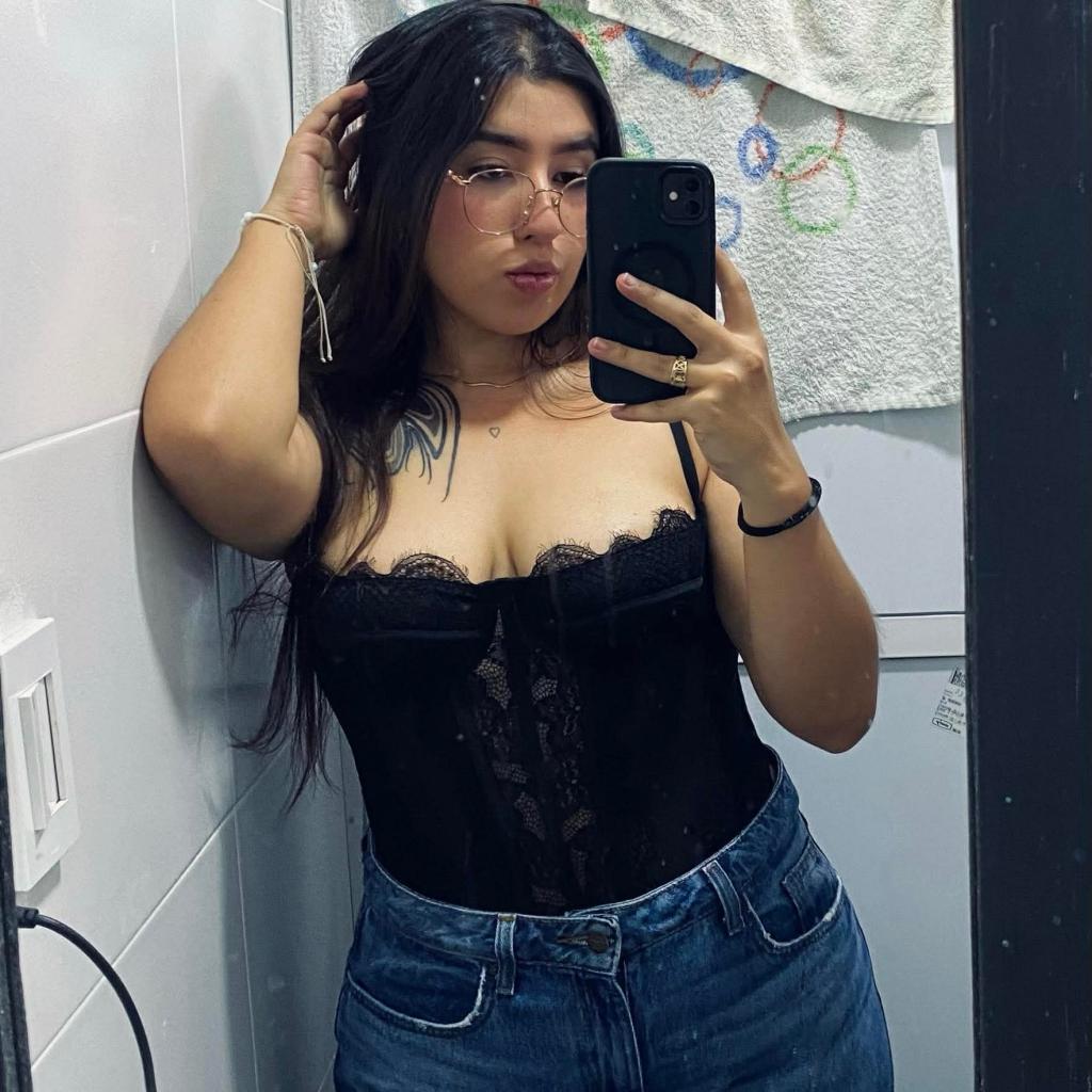 Chica busca chico en Granada: 