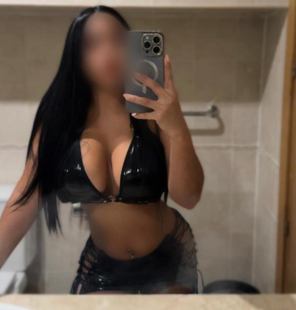 644970848: Chica busca chico en Orense