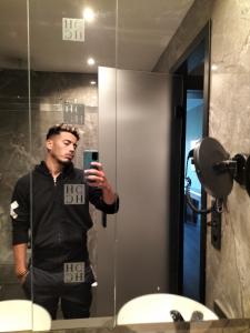 614559719: Chico busca chica en Madrid