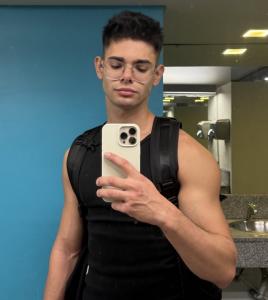 635923732: Chico busca chica en Málaga