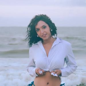 614927755: Chica busca chico en La Coruña