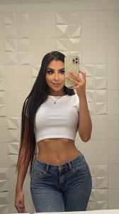 613666914: Chica busca chico en Barcelona