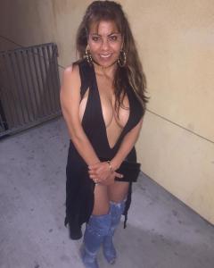 613694686: Chica busca chico en Alicante