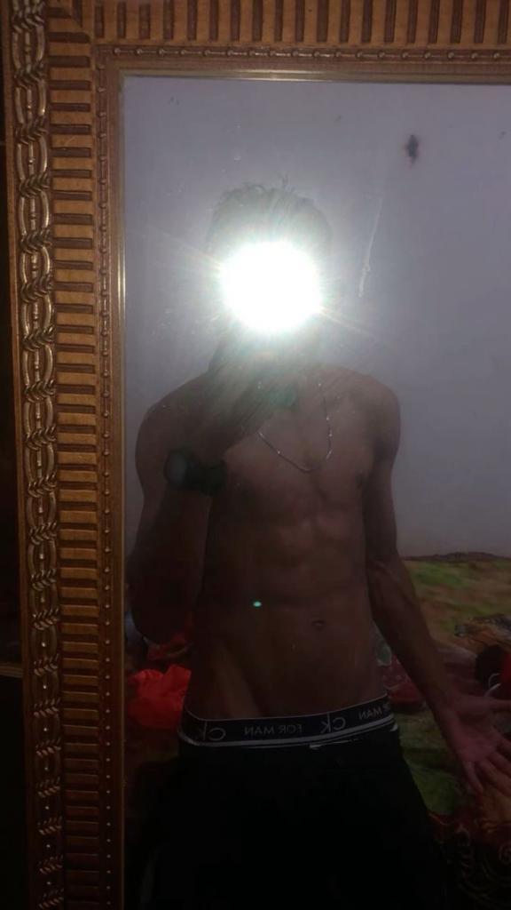 Chico busca chica en Pontevedra: 