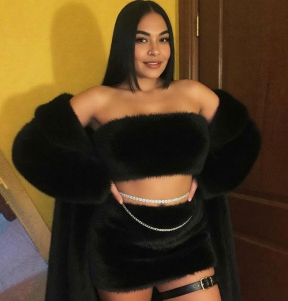 604292341: Chica busca chico en Almería