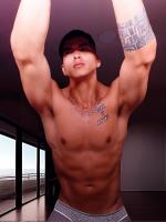 671796409: Chico busca chica en Barcelona