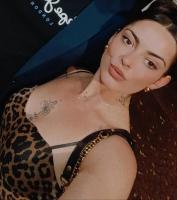 611654085: Chica busca chico en Cádiz