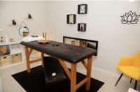 670490550: Chica busca chico en Barcelona