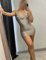 667425243: Chica busca chico en Barcelona