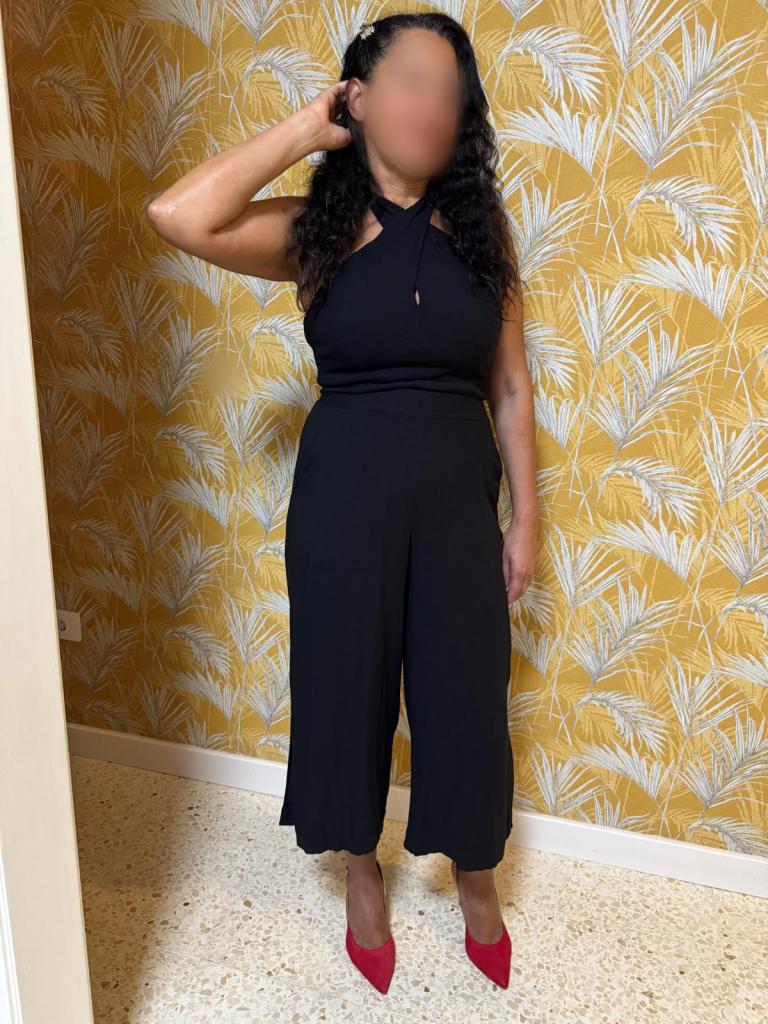 643533288: Chica busca chico en Cantabria