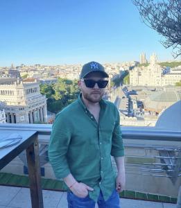 Chico busca chica en Madrid: 