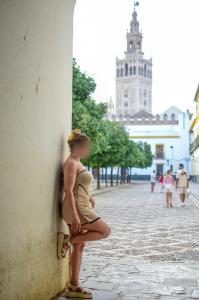 613761211: Chica busca chico en Sevilla