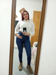 604388530: Chica busca chico en Huelva