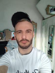 Chico busca chica en Barcelona: 