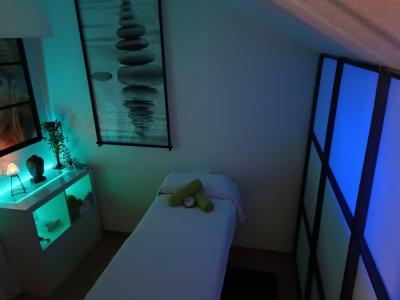 Chico busca chica en Málaga: 