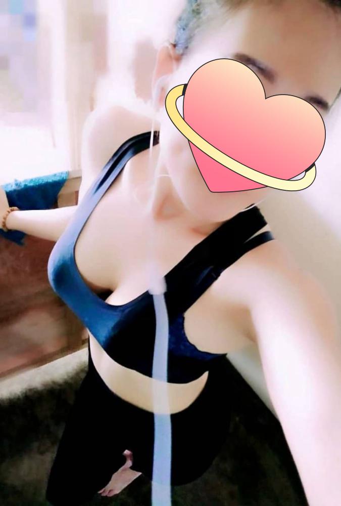 627863113: Chica busca chico en Madrid