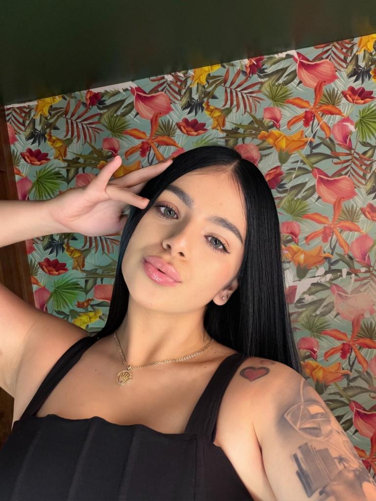 Chica busca chico en Granada: 