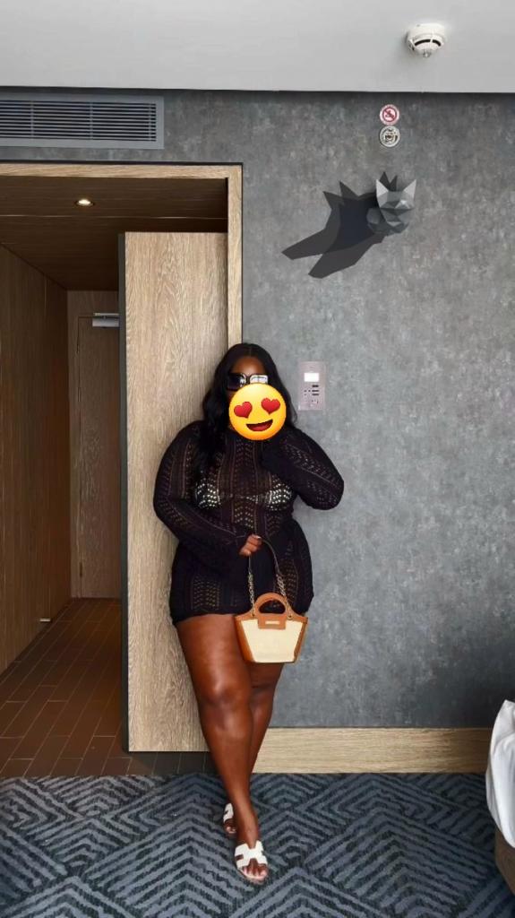 Chica busca chico en Huelva: 