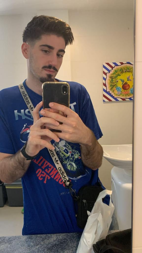 645543915: Chico busca chica en Sevilla