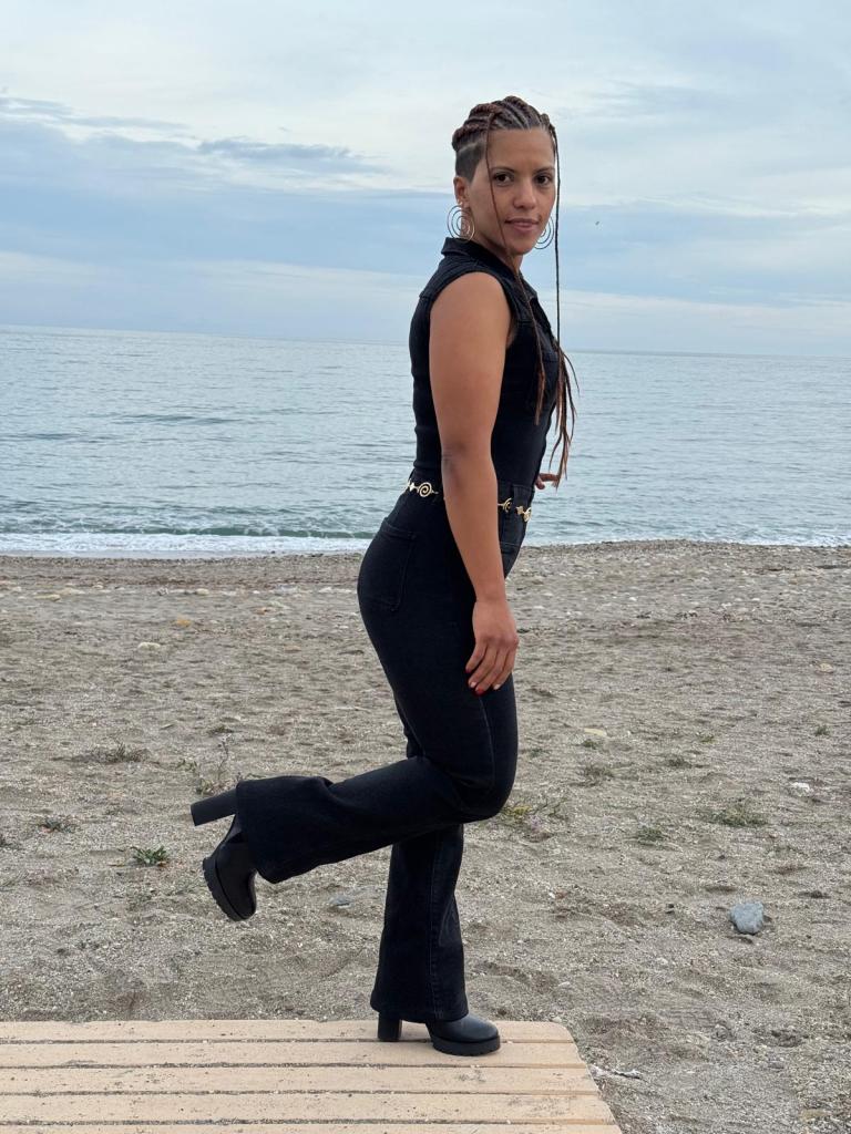 Chica busca chico en Alicante: 