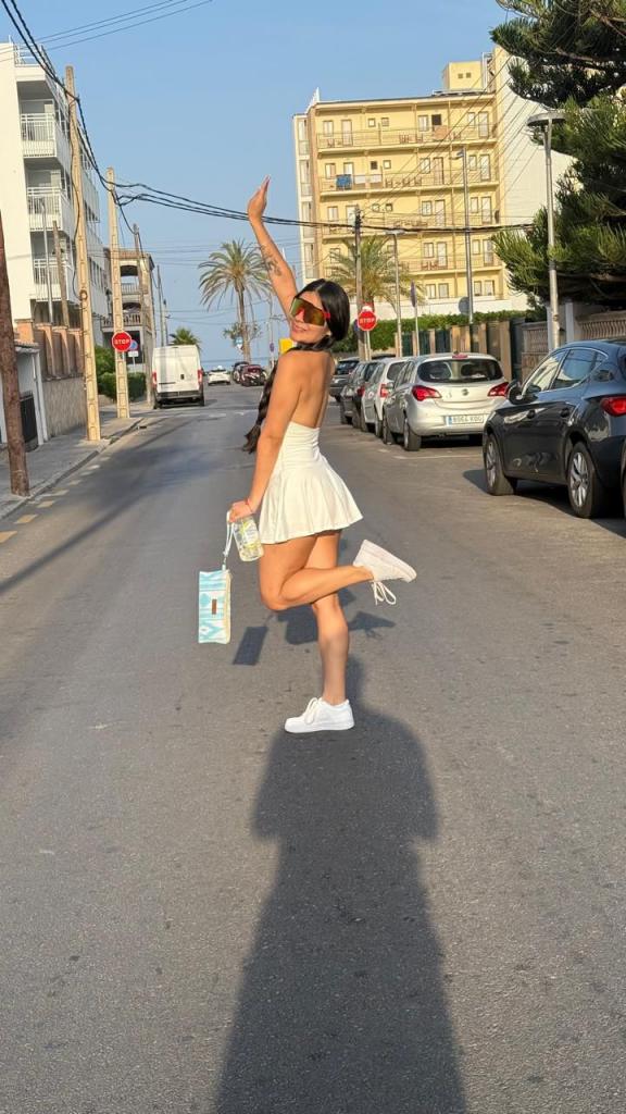 Chica busca chico en Ibiza: 