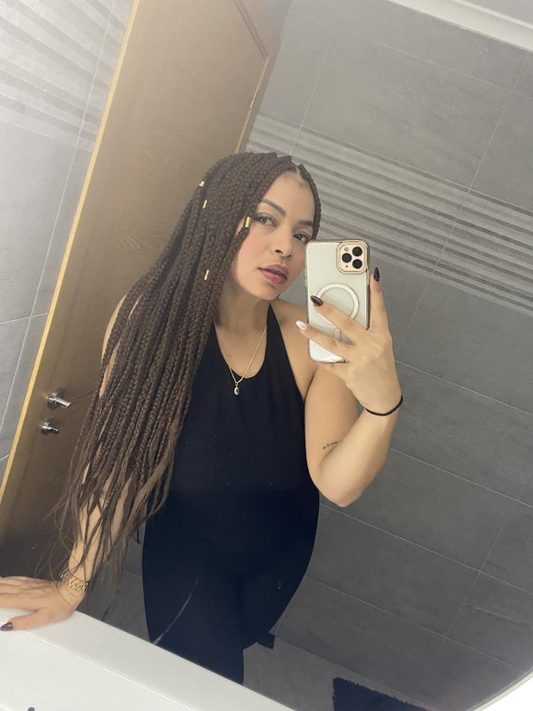 Chica busca chico en Granada: 