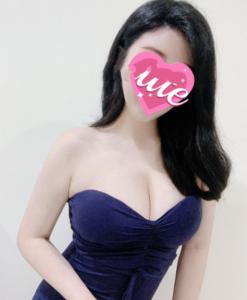 613401451: Chica busca chico en Gerona