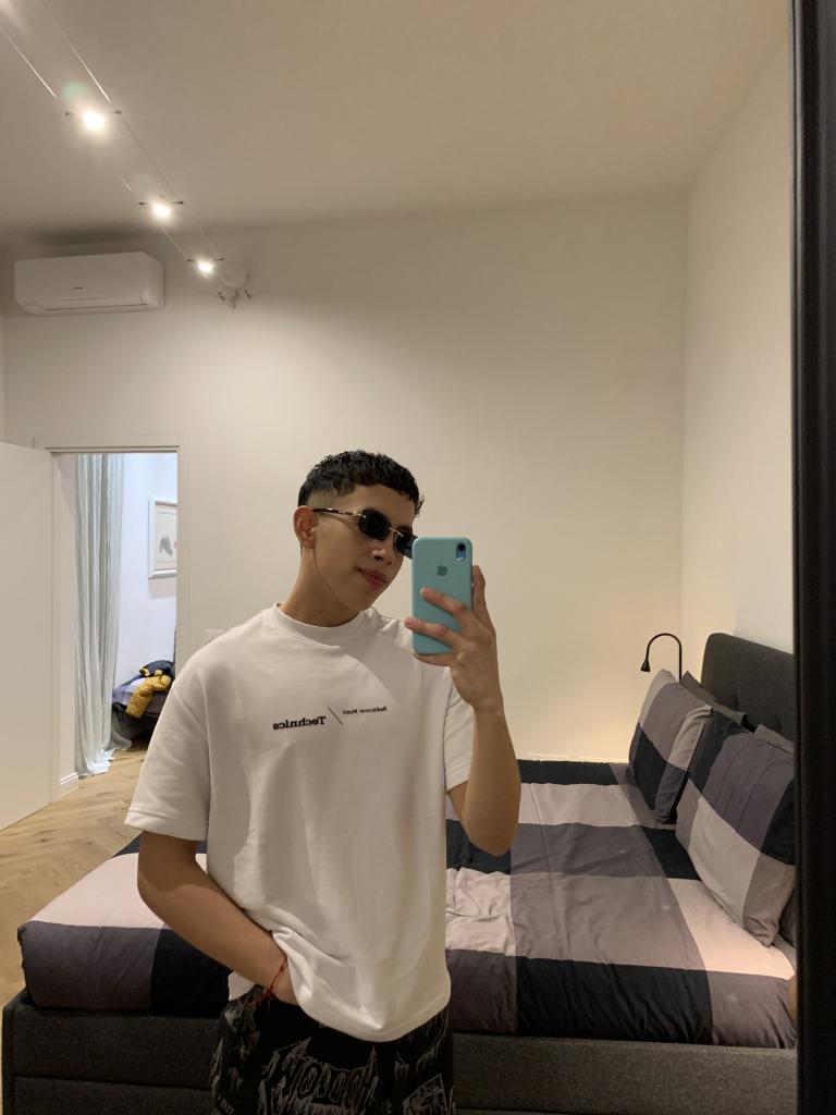 Chico busca chica en Valencia: 