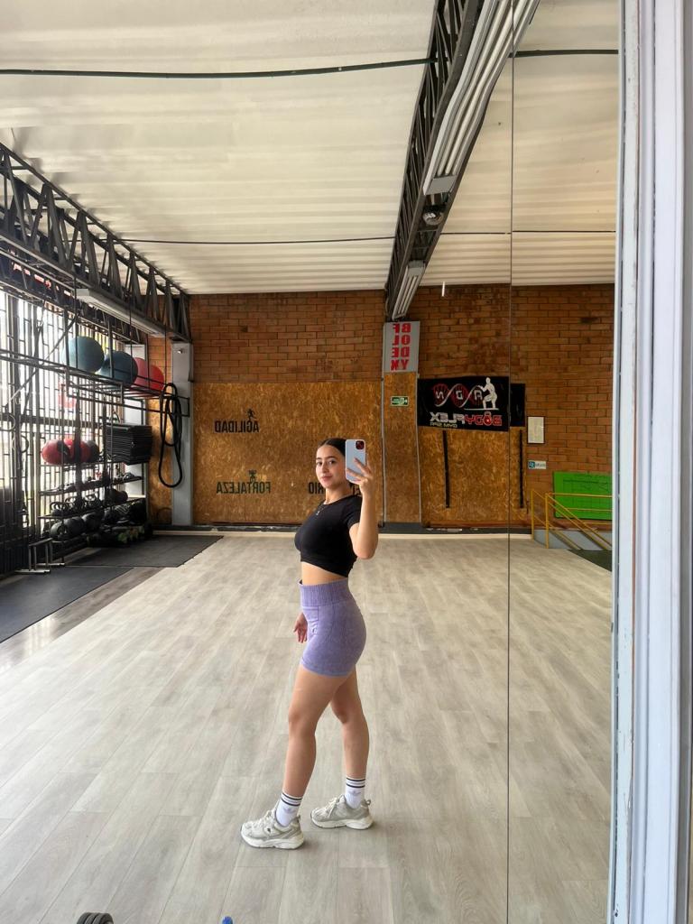 Chica busca chico en Murcia: 