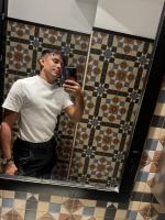 634307743: Chico busca chica en Granada