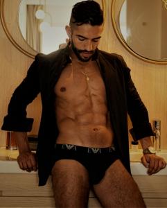 Chico busca chica en Valencia: 