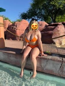 Chica busca chico en Barcelona: 