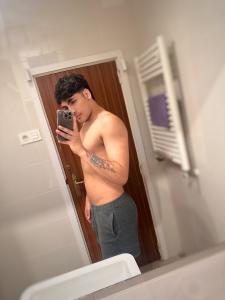 662421374: Chico busca chica en Zaragoza