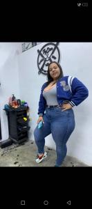 677830485: Chica busca chico en Barcelona