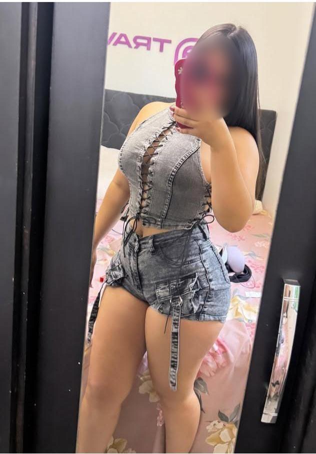 613737559: Chica busca chico en Navarra