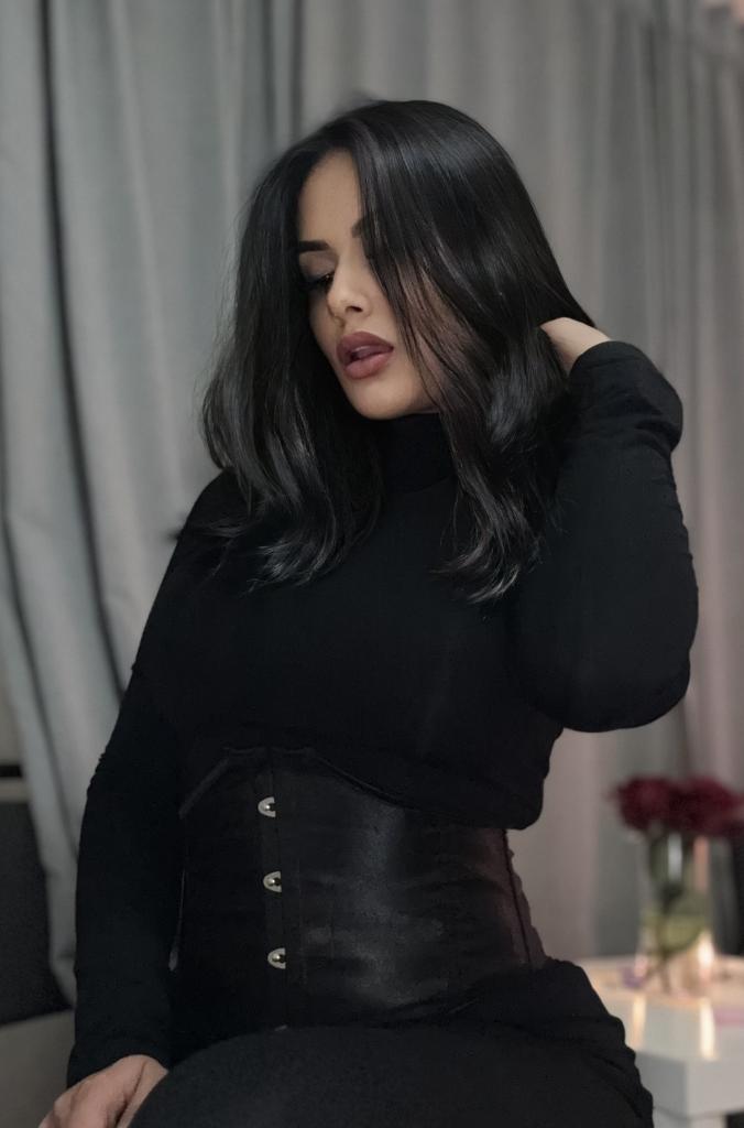 613966201: Chica busca chico en Zaragoza