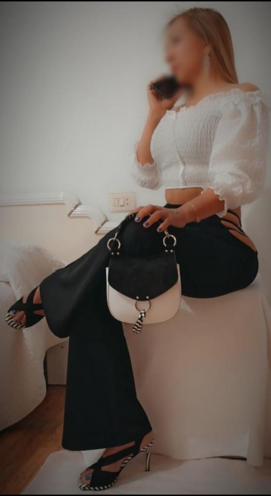 Chica busca chico en Ibiza: 