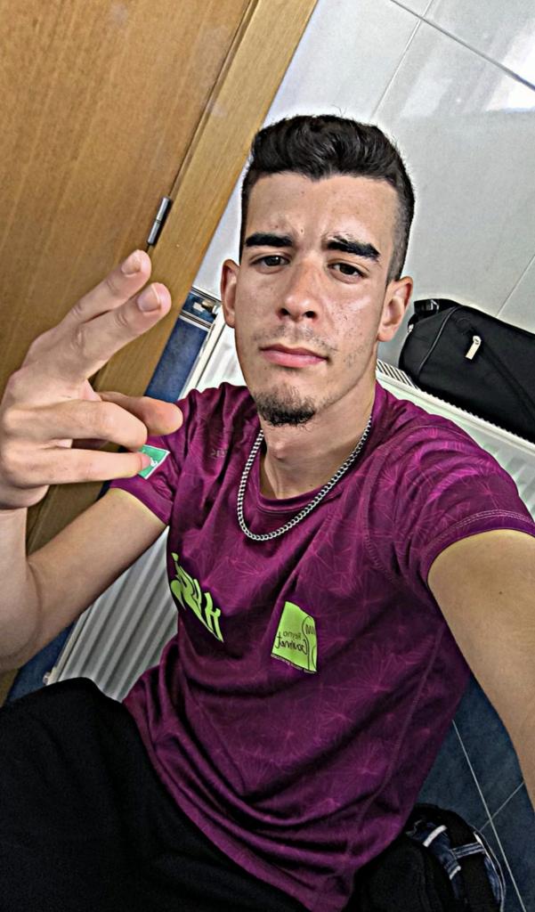 Chico busca chica en Navarra: 