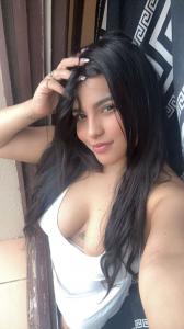 622384093: Chica busca chico en Gerona