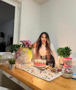 677016162: Chica busca chico en Jaén