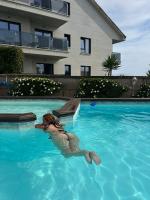 641076011: Chica busca chico en Cantabria